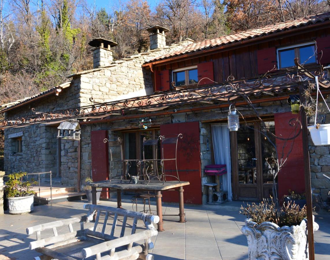 La Chambre Du Pigeonnier Acomodação com café da manhã Braux  Exterior foto