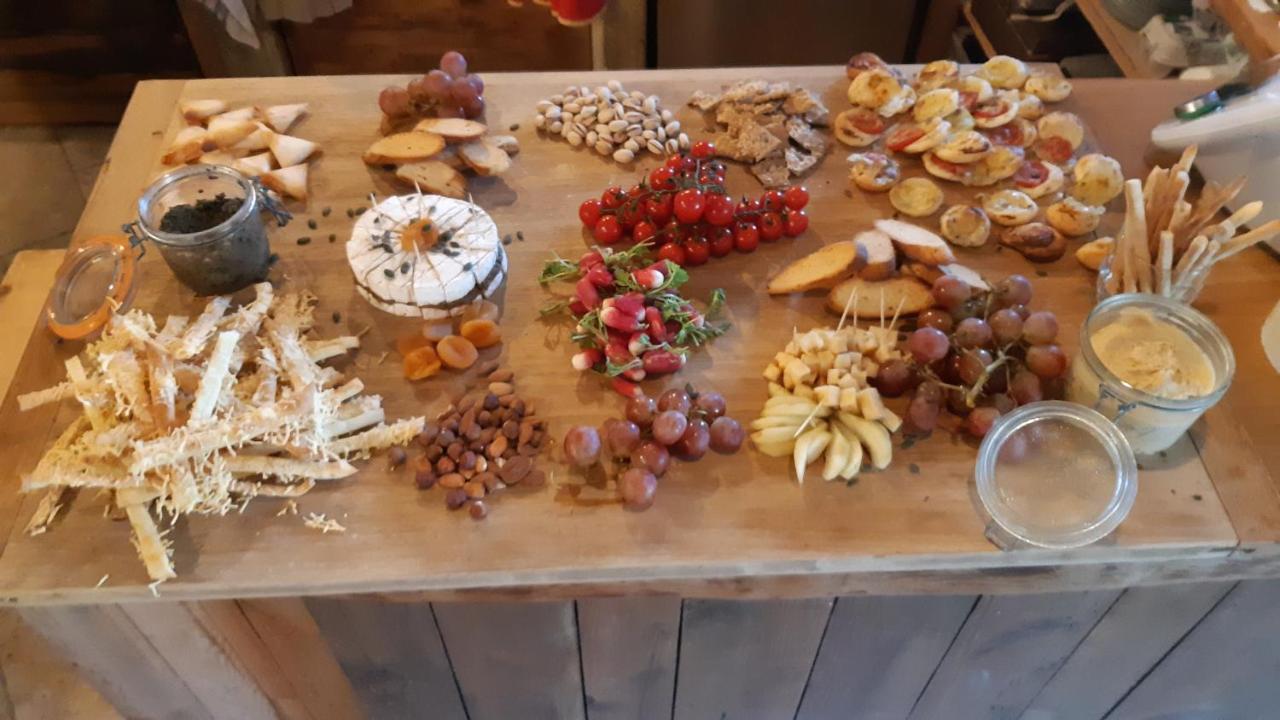 La Chambre Du Pigeonnier Acomodação com café da manhã Braux  Exterior foto